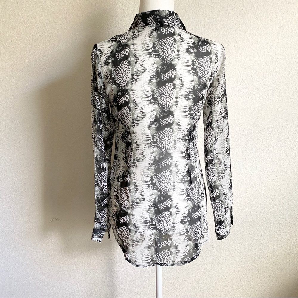 𝅺cabi Python Snakeskin Print Sheer Long Sleeve L… - image 5